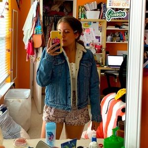 Levi’s Original Sherpa Tucker Jacket!!